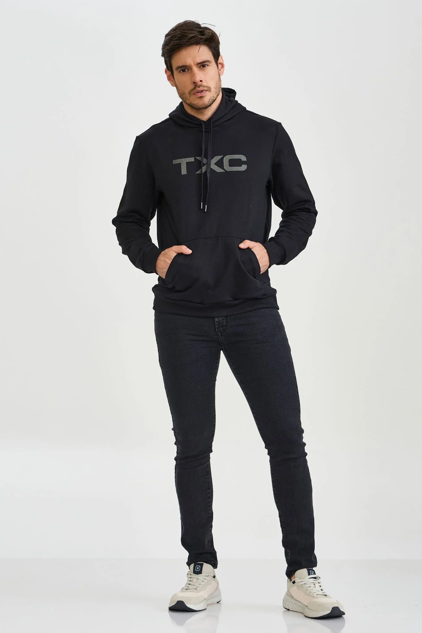 MOLETOM CAPUZ BORDADO